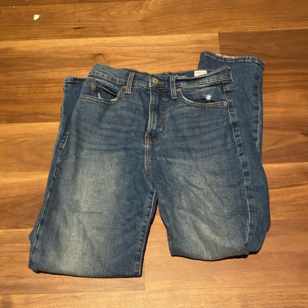 HIGHRISE MOM JEANS